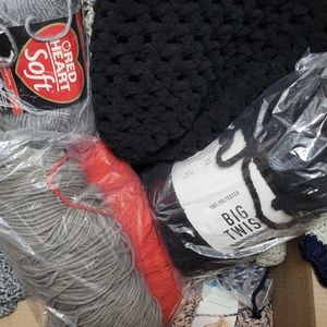 Random Yarn 4.8lbs (WIPs)